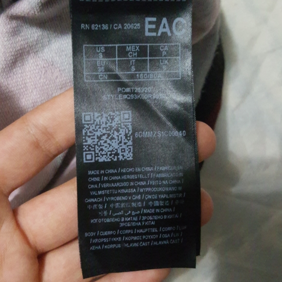 Red Camouflage Dress with Fishnet (Guess) - Picture 3 of 4